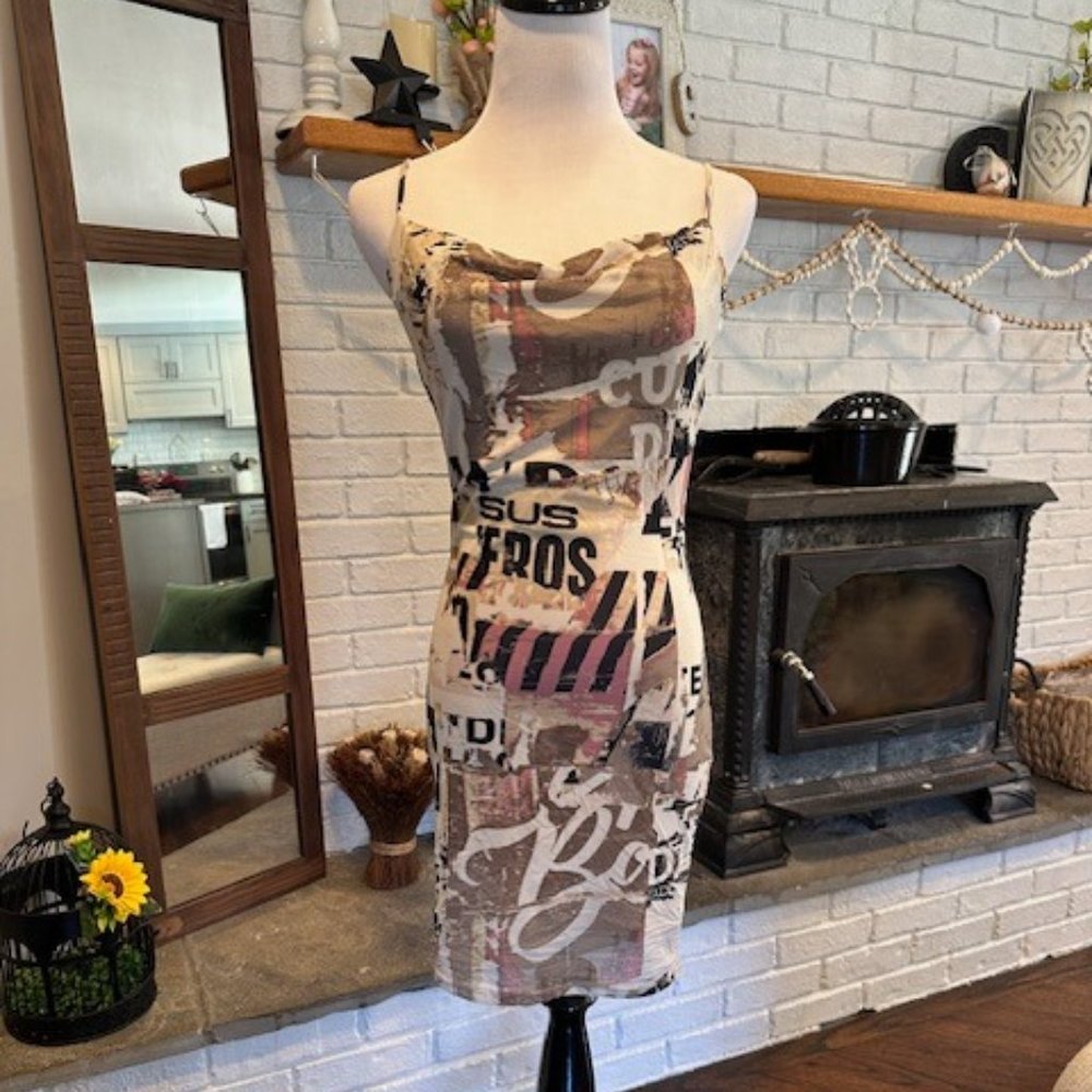 🍁 NWOT Forever 21 Graphic Stretch Dress | Size S